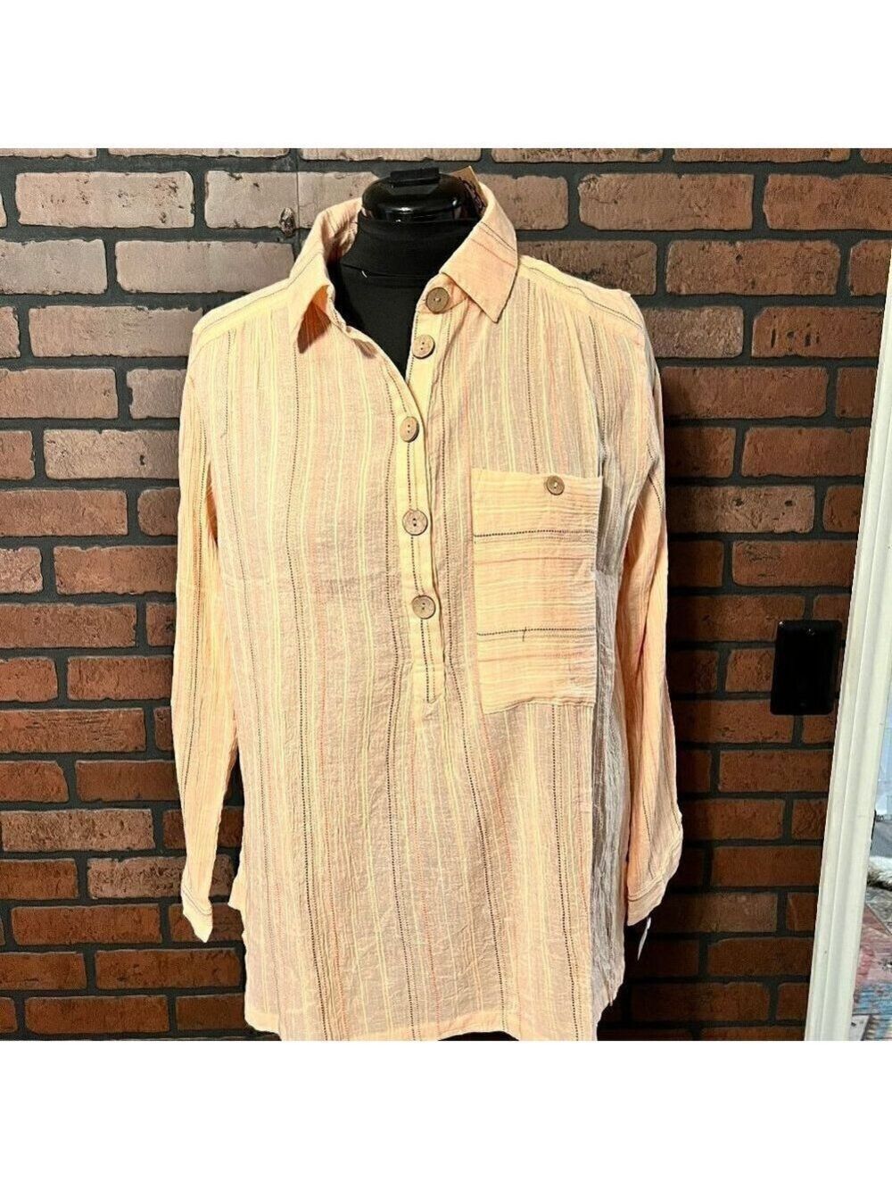 NWT Ivy Jane Peach Embroidered top.  Size M/L